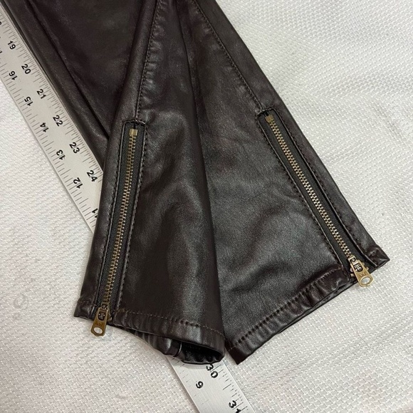 Abercrombie & Fitch Dark Brown Faux Leather Skinny Pants Sz‎ 0 25 Womens EUC - Picture 9 of 9